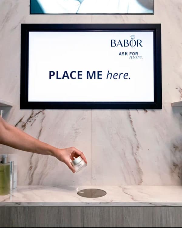 Ensimmäinen innovatiivinen Lift & Learn ratkaisu Tukholman BABOR-myymälässä.