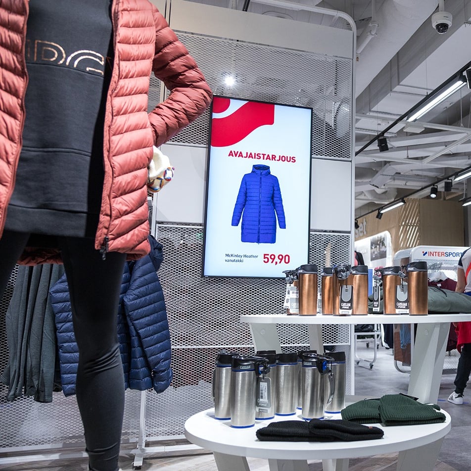 Intersport käyttää EWQ Retail Media näyttöjä
